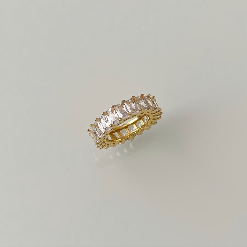 Alexa Kelley Bella Ring